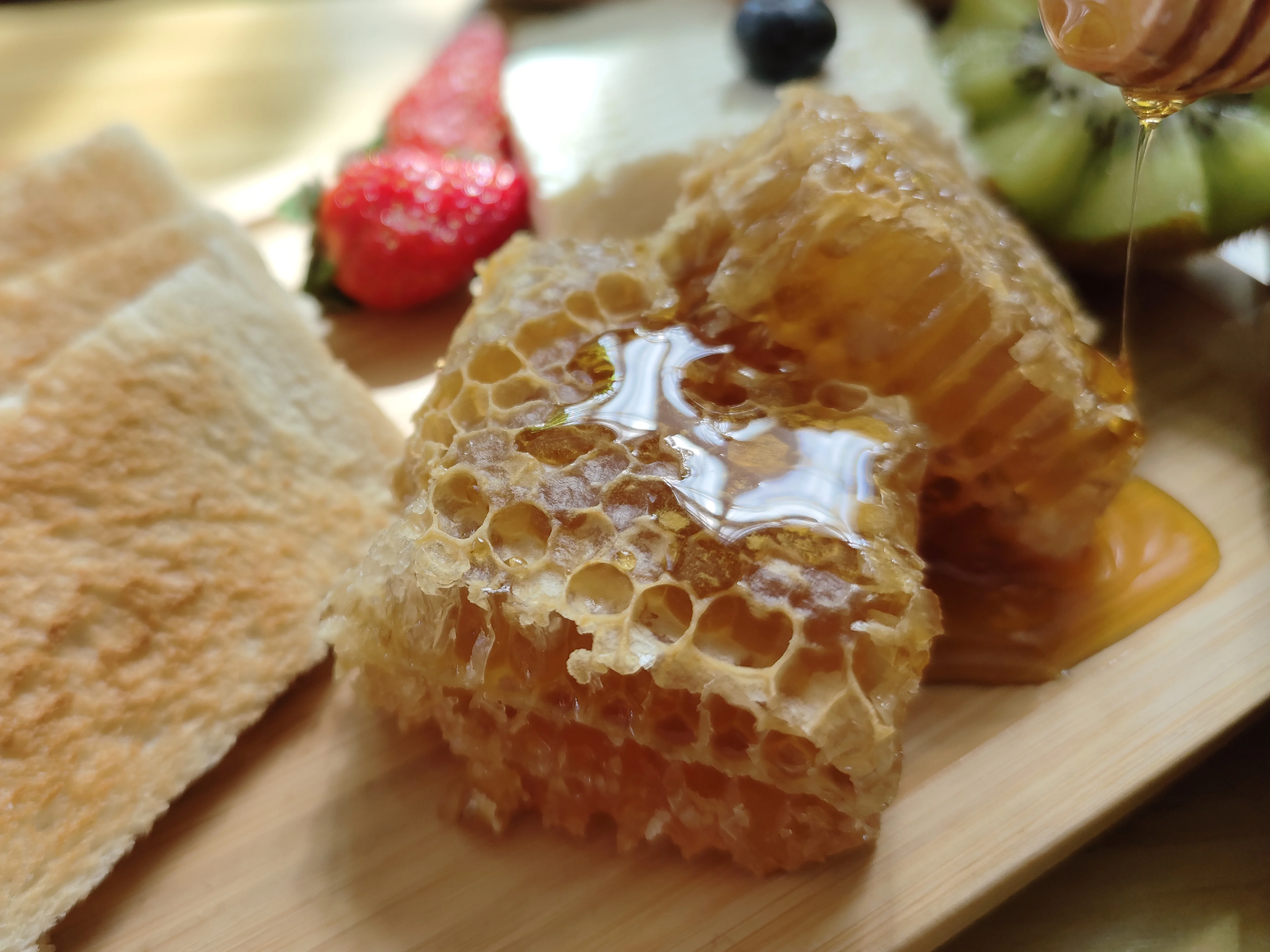 800gram Golden honeycomb