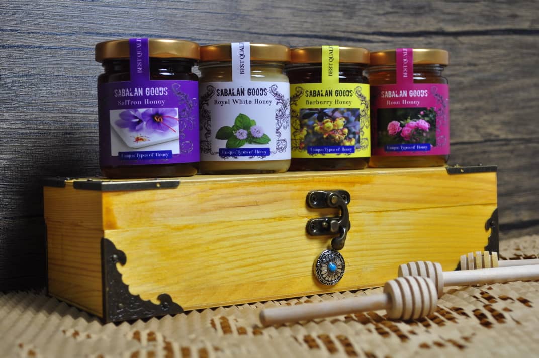Wooden Honey Gift Box -4 Types of unique honey 110g
